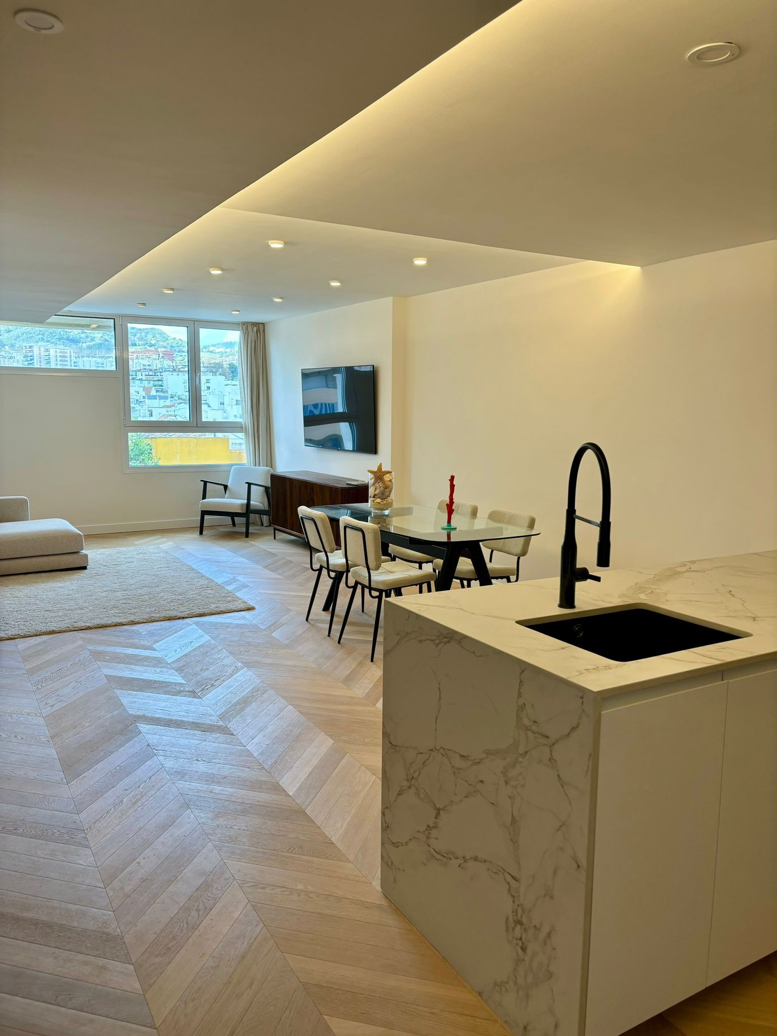 Living room of Apartment to rent in Marbella  with Air Conditioner, Heating and Storage room