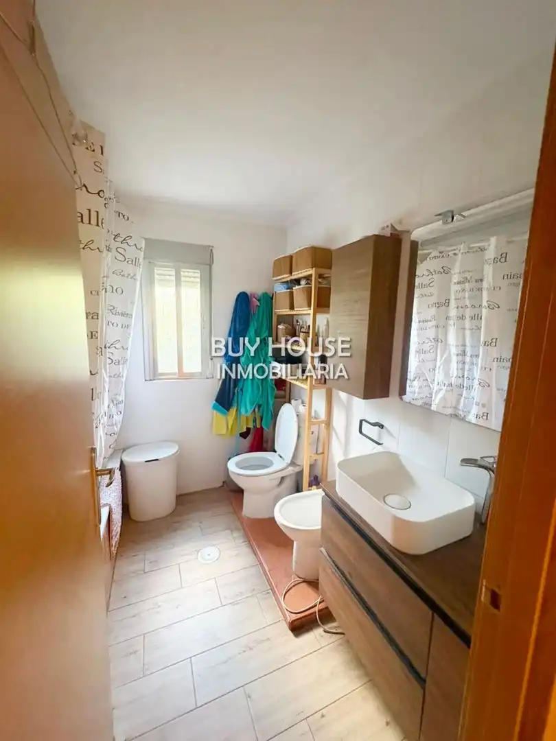 Chalet con piscina en venta en VICTORIA KENT, imagen 17