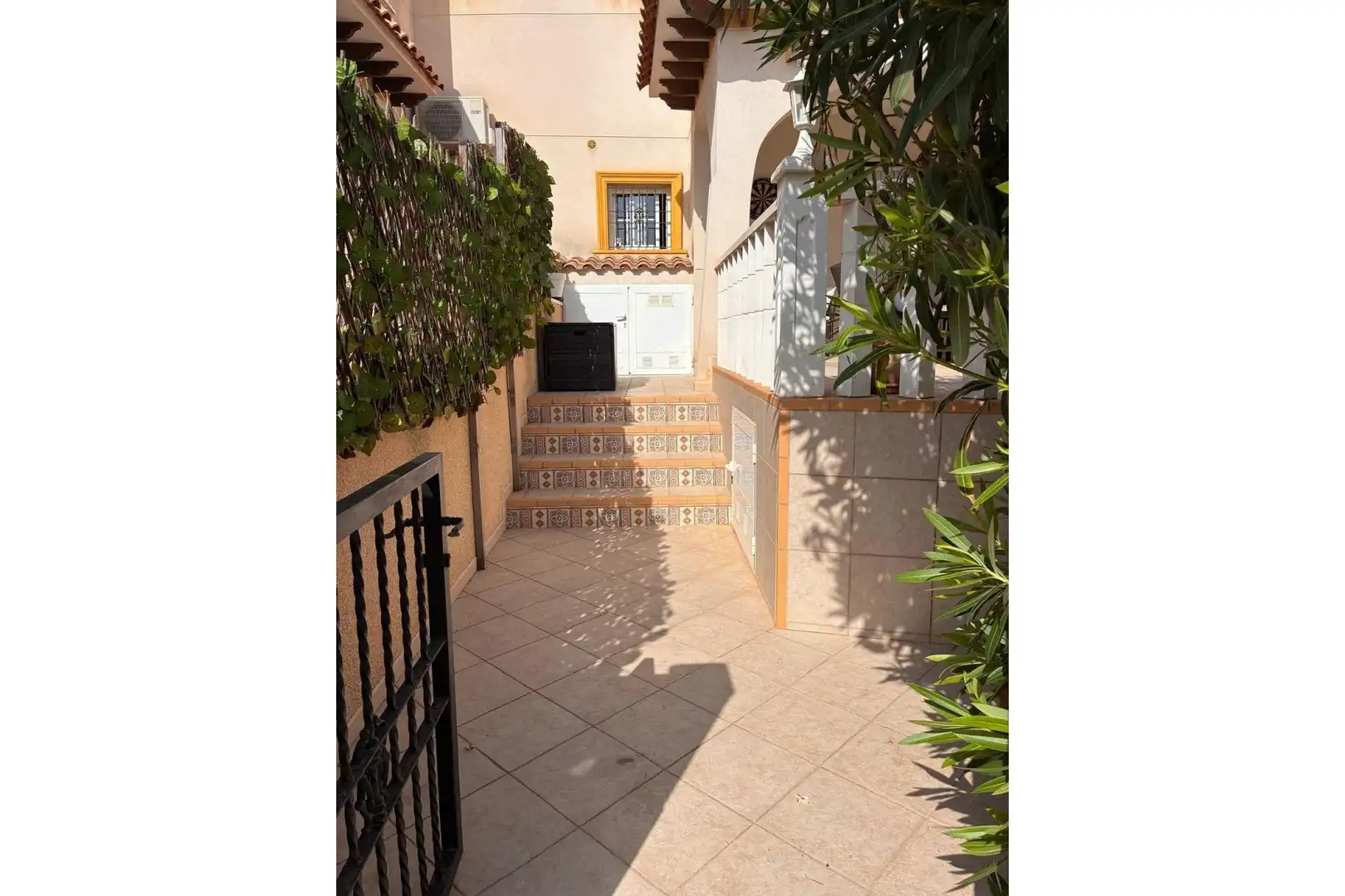 Haus zur Miete in Orihuela mit Klimaanlage, Heizung und Privatgarten