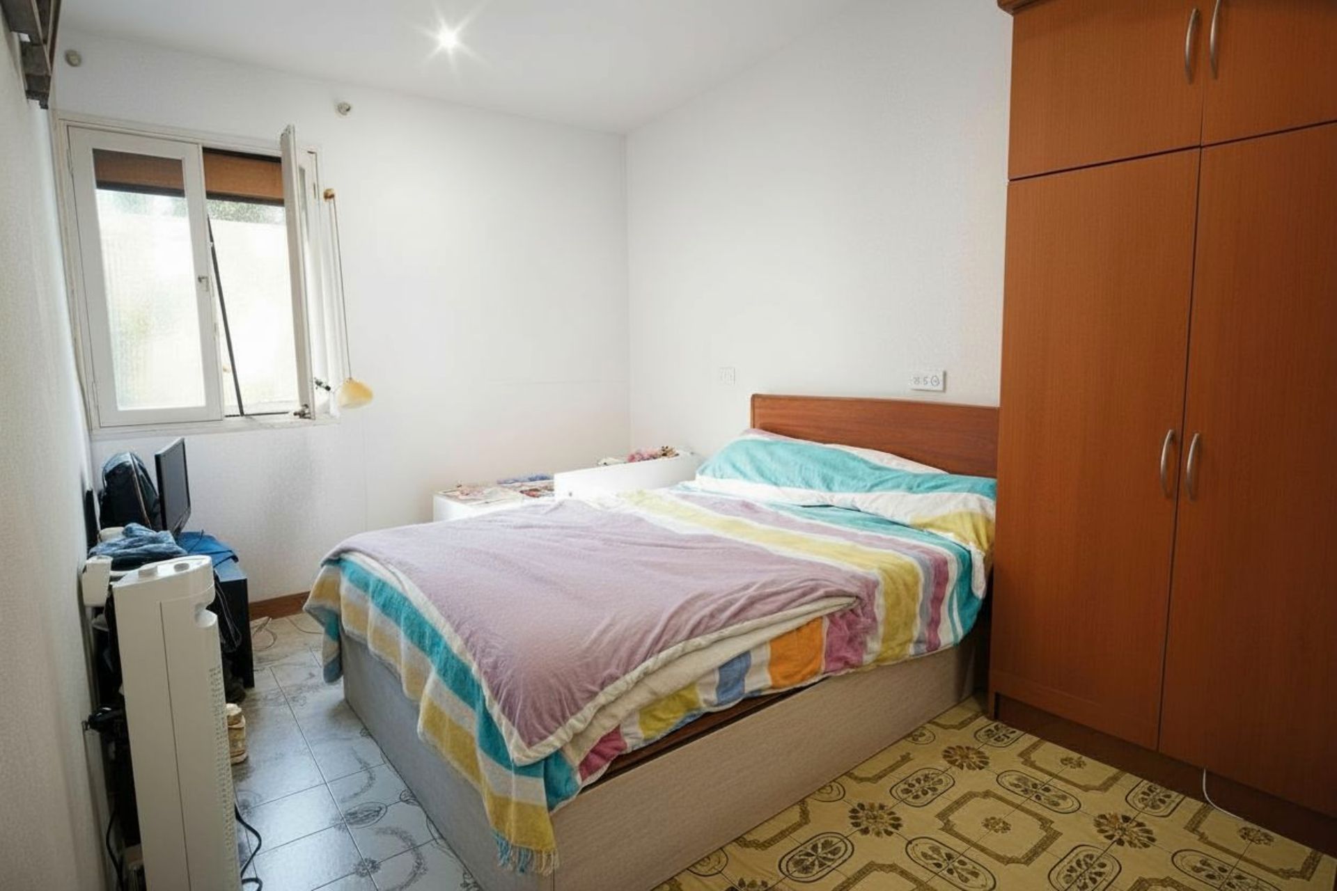 Dormitori de Pis en venda en  Barcelona Capital amb Balcó