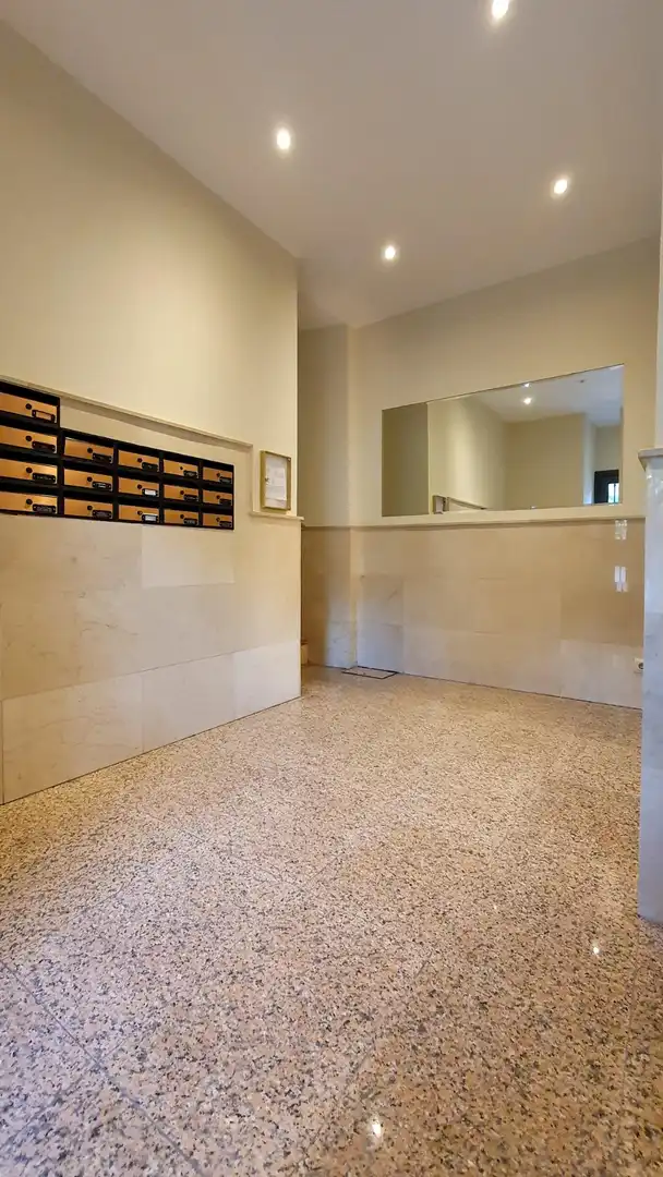 Piso en venta en Madrid con Calefacción, Terraza y Amueblado