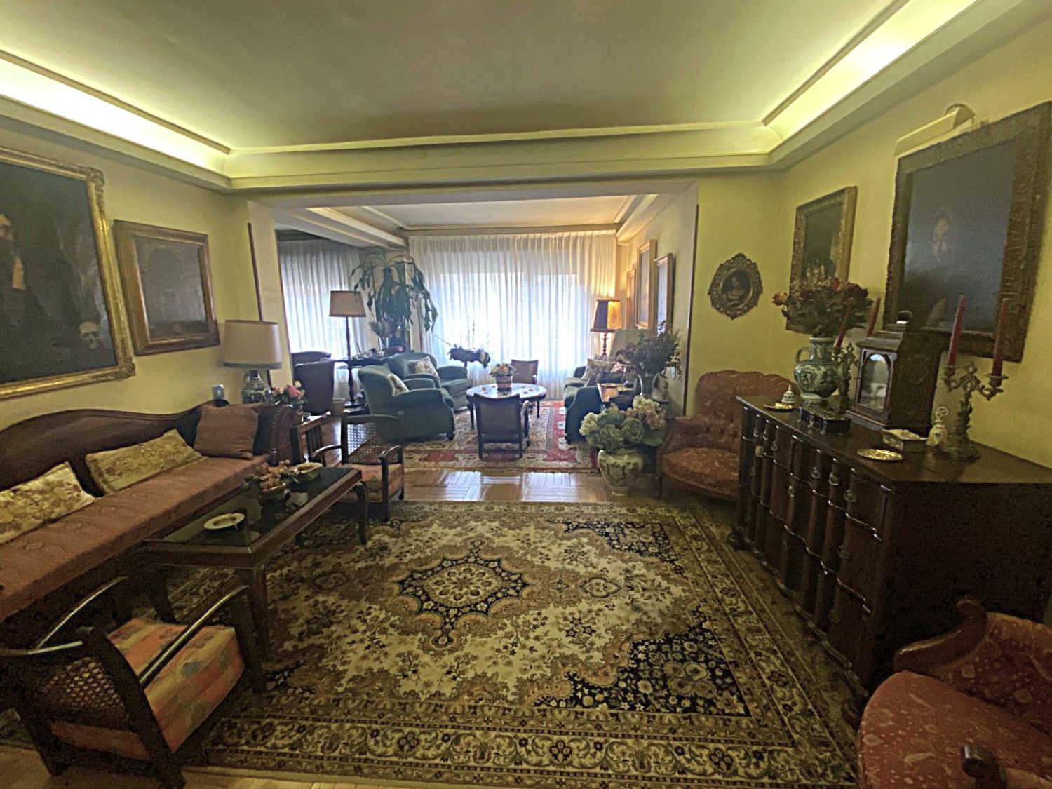 Sala de estar de Piso en venta en Oviedo  con Calefacción, Terraza y Trastero