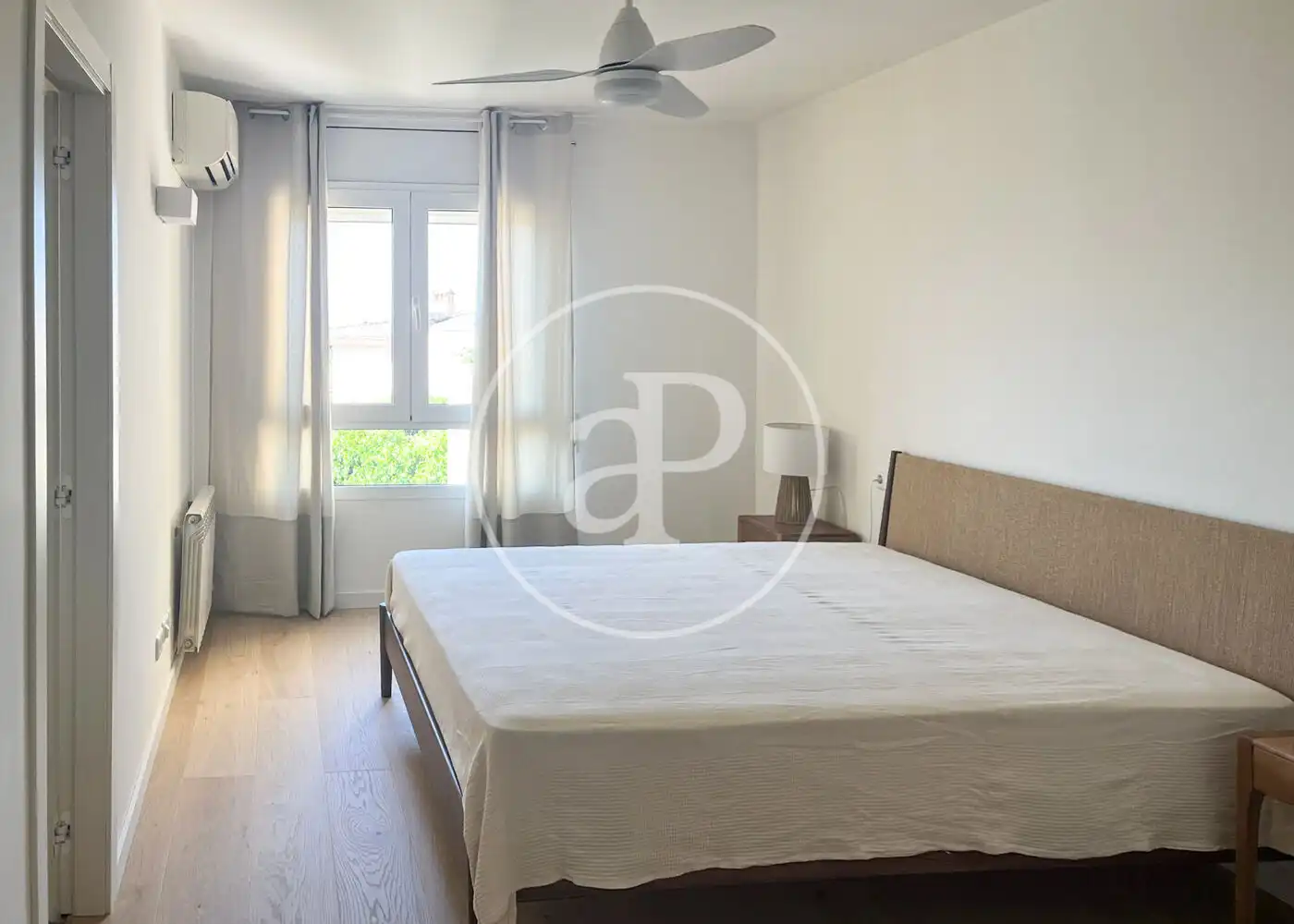 Habitación de Piso de alquiler en  Palma de Mallorca con Aire acondicionado, Calefacción y Jardín privado