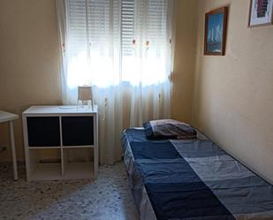 Bedroom of Flat to rent in  Sevilla Capital  with Air Conditioner and Furnished