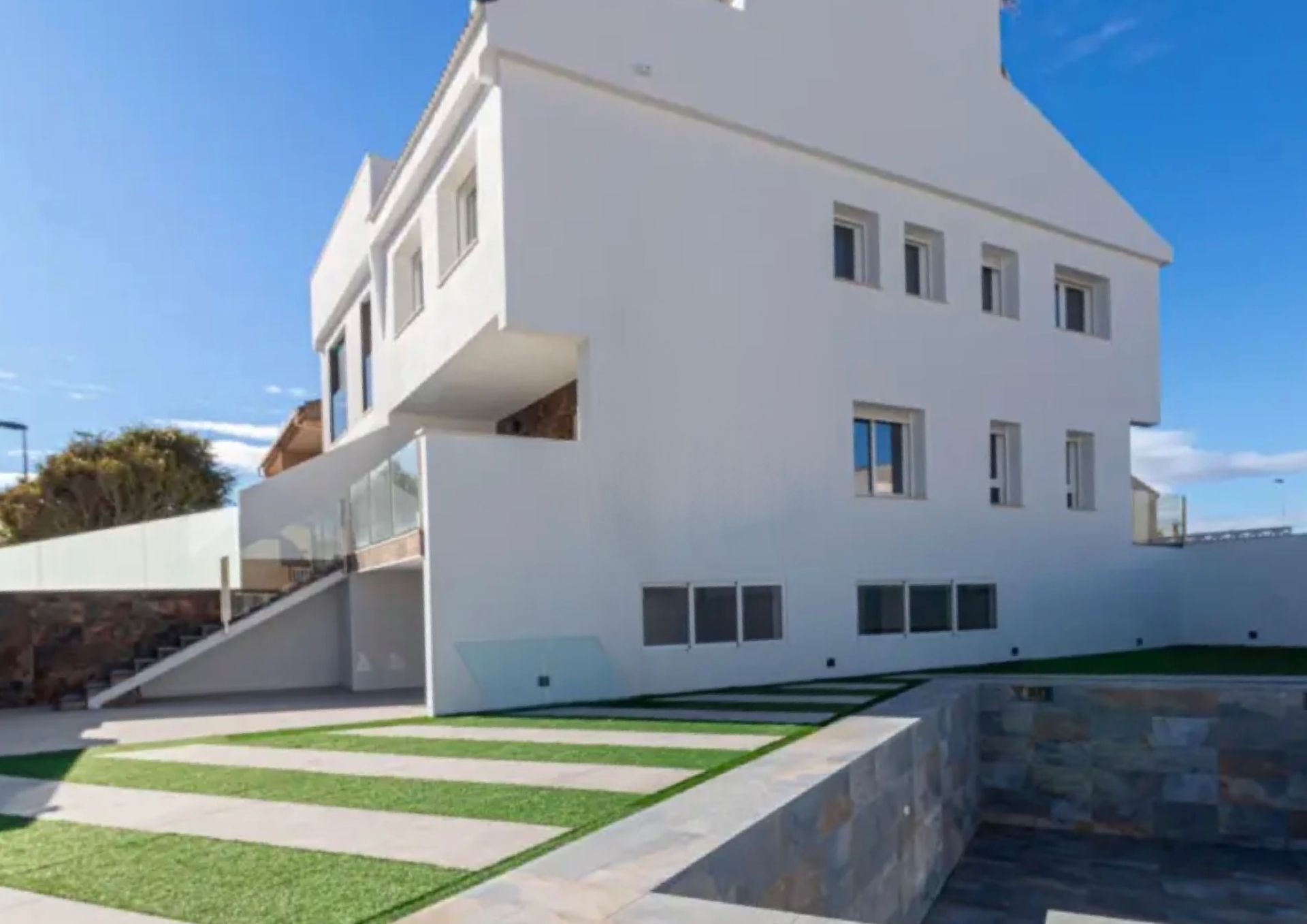 Exterior view of House or chalet for sale in San Pedro del Pinatar  with Air Conditioner, Heating and Private garden