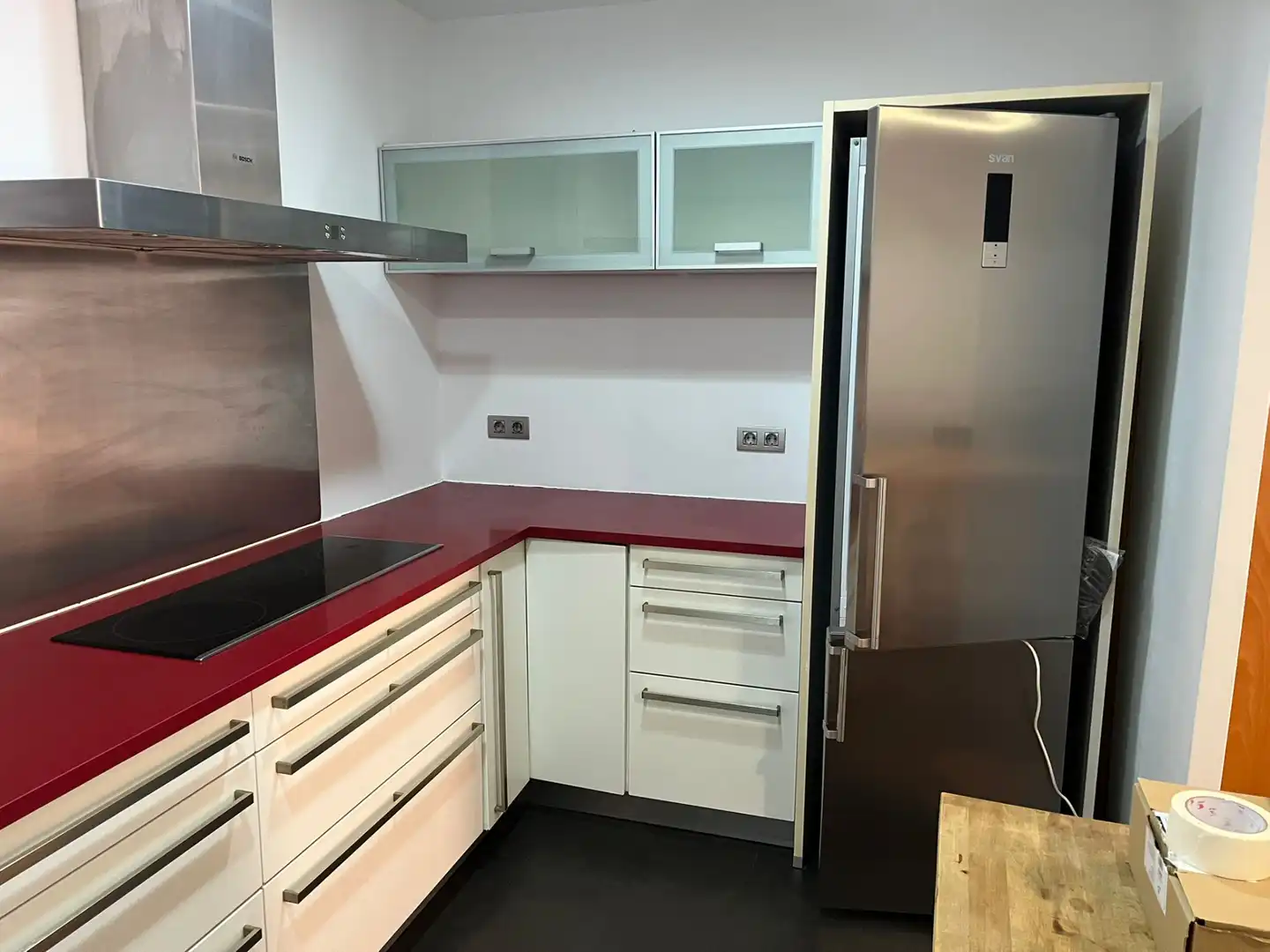 Cocina de Piso en venta en Barcelona con Horno, Lavadora y Microondas