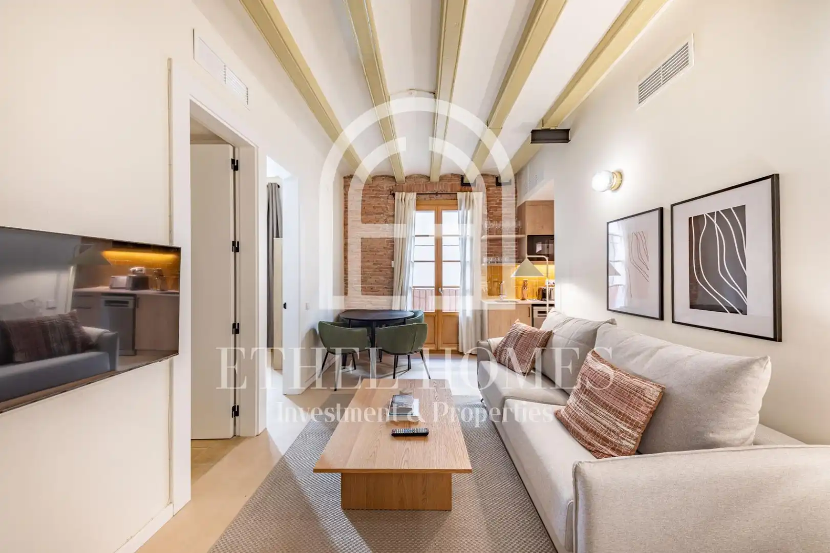 Vista exterior de Piso de alquiler en Barcelona con Aire acondicionado, Calefacción y Balcón