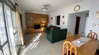 Sala d'estar de Casa adosada en venda en Montijo amb Aire condicionat, Calefacció i Terrassa