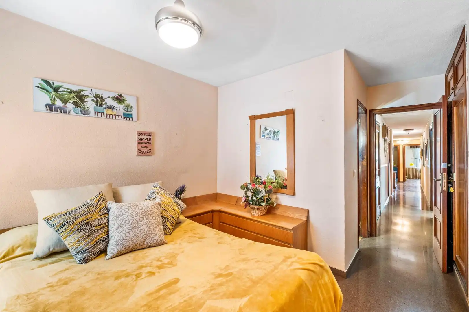 Piso en venta en Calle DEVESA, Altozano - Conde Lumiares