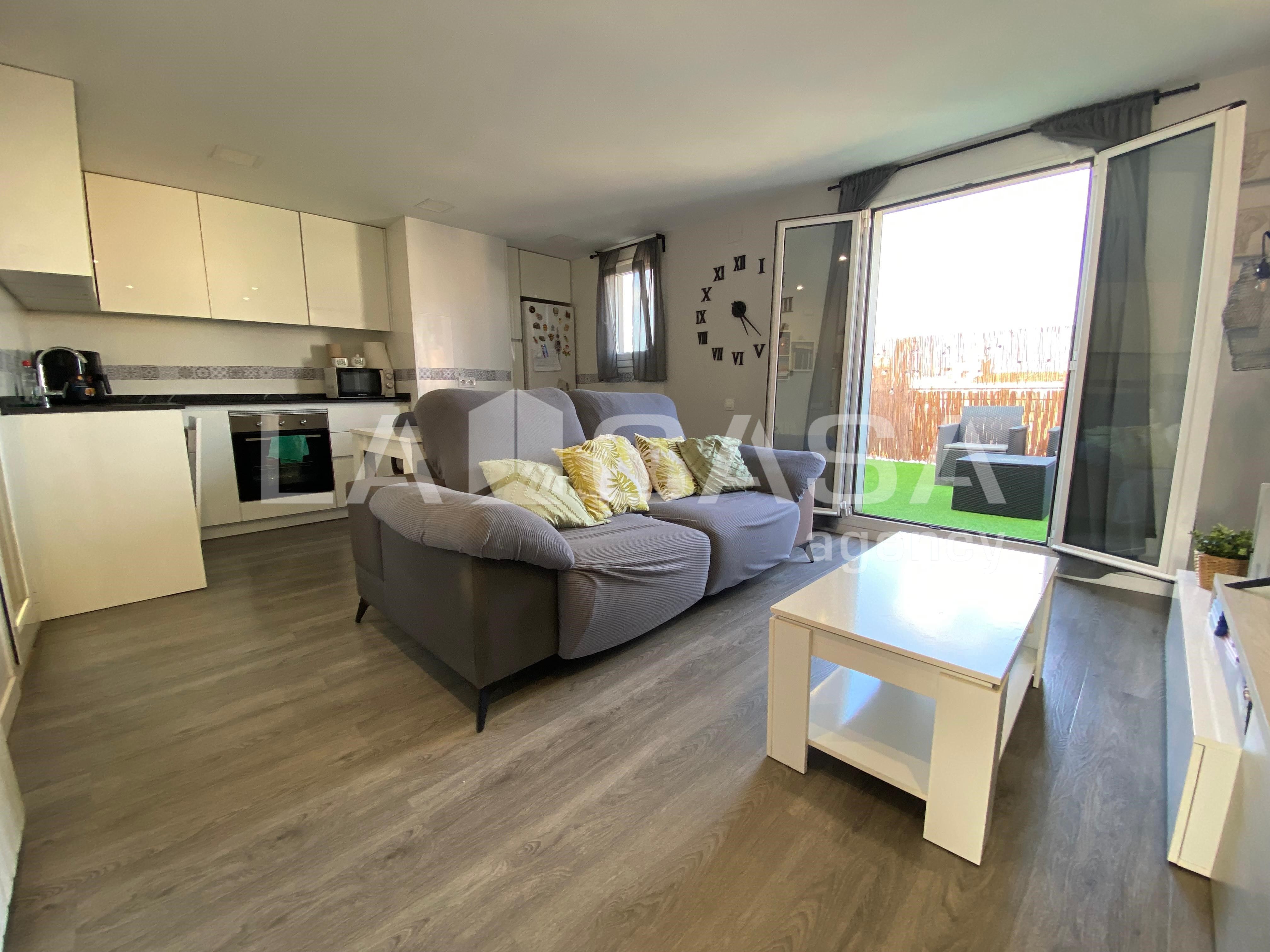Sala de estar de Ático en venta en Badalona con Calefacción y Terraza