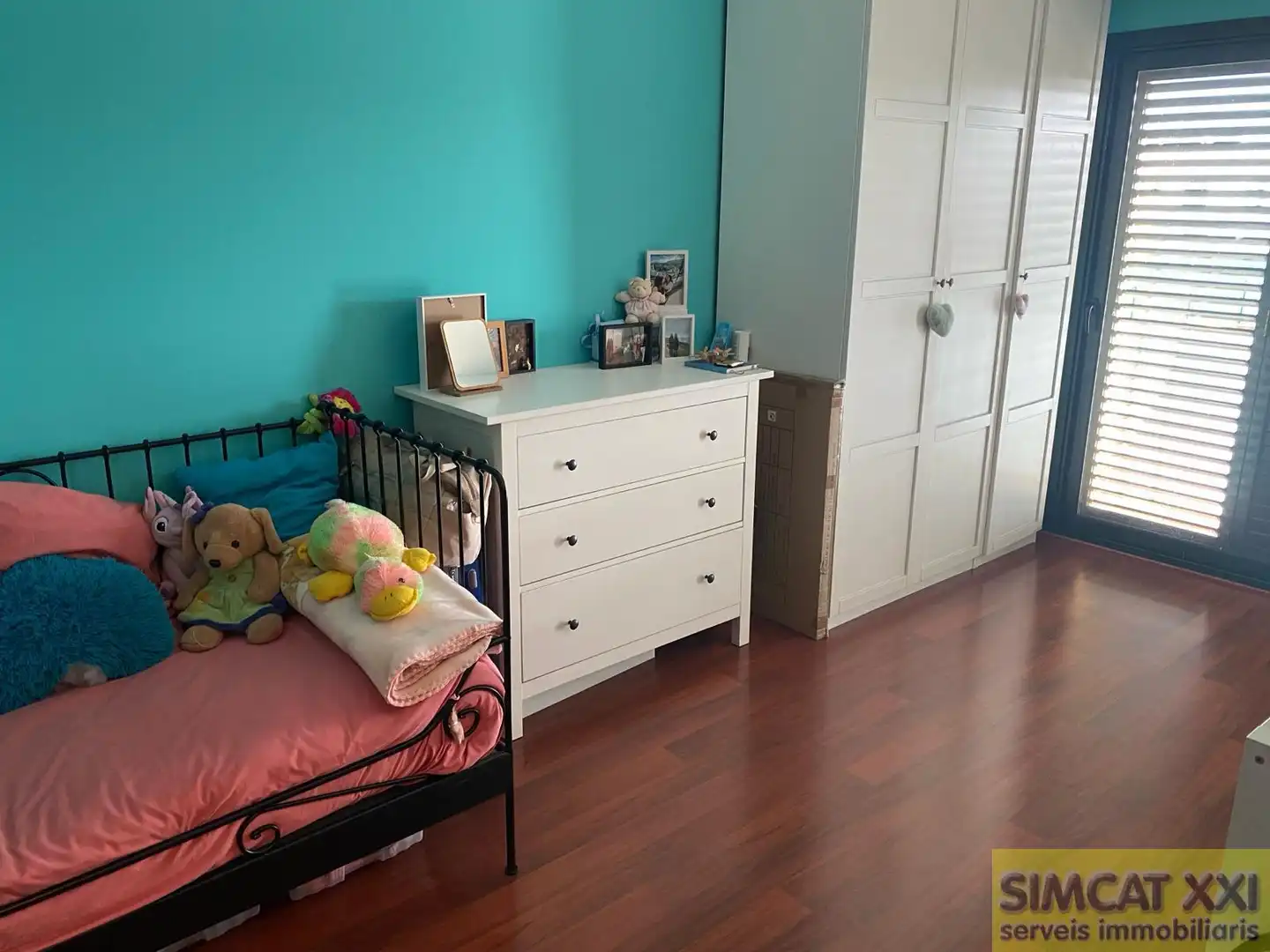 Habitación de Casa adosada en venta en Navata con Aire acondicionado, Calefacción y Parquet