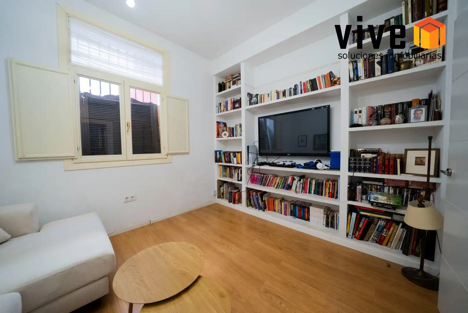 Sala de estar de Casa o chalet en venta en Sevilla con Aire acondicionado, Calefacción y Jardín privado