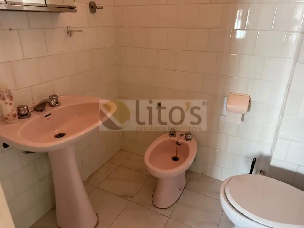 Badezimmer von Einfamilien-Reihenhaus zum Verkauf in Dos Hermanas
