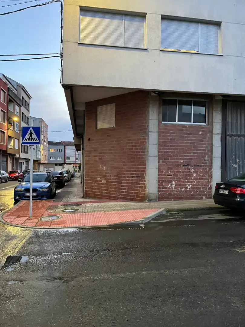 Parking de Local en venta en Carballo