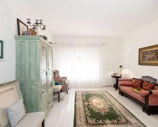 Sala d'estar de Pis en venda en  Sevilla Capital