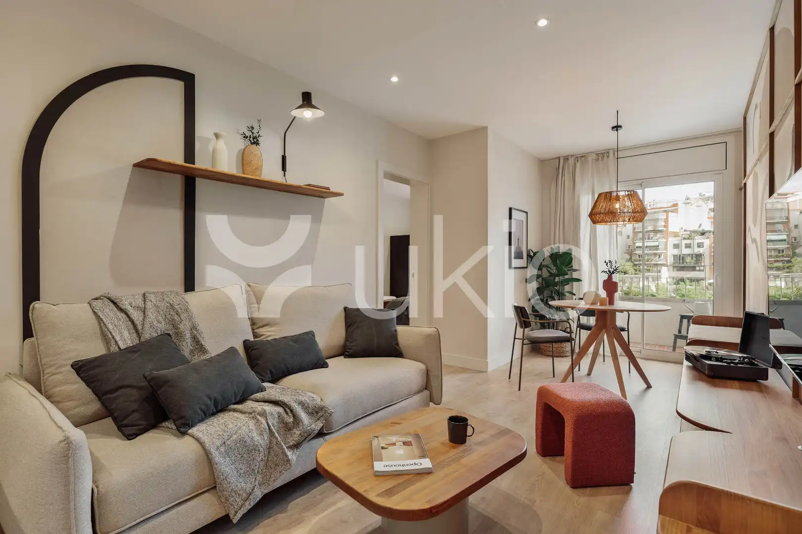 Apartament de lloguer amb opció a compra a Carrer de Balmes, El Putget i el Farró