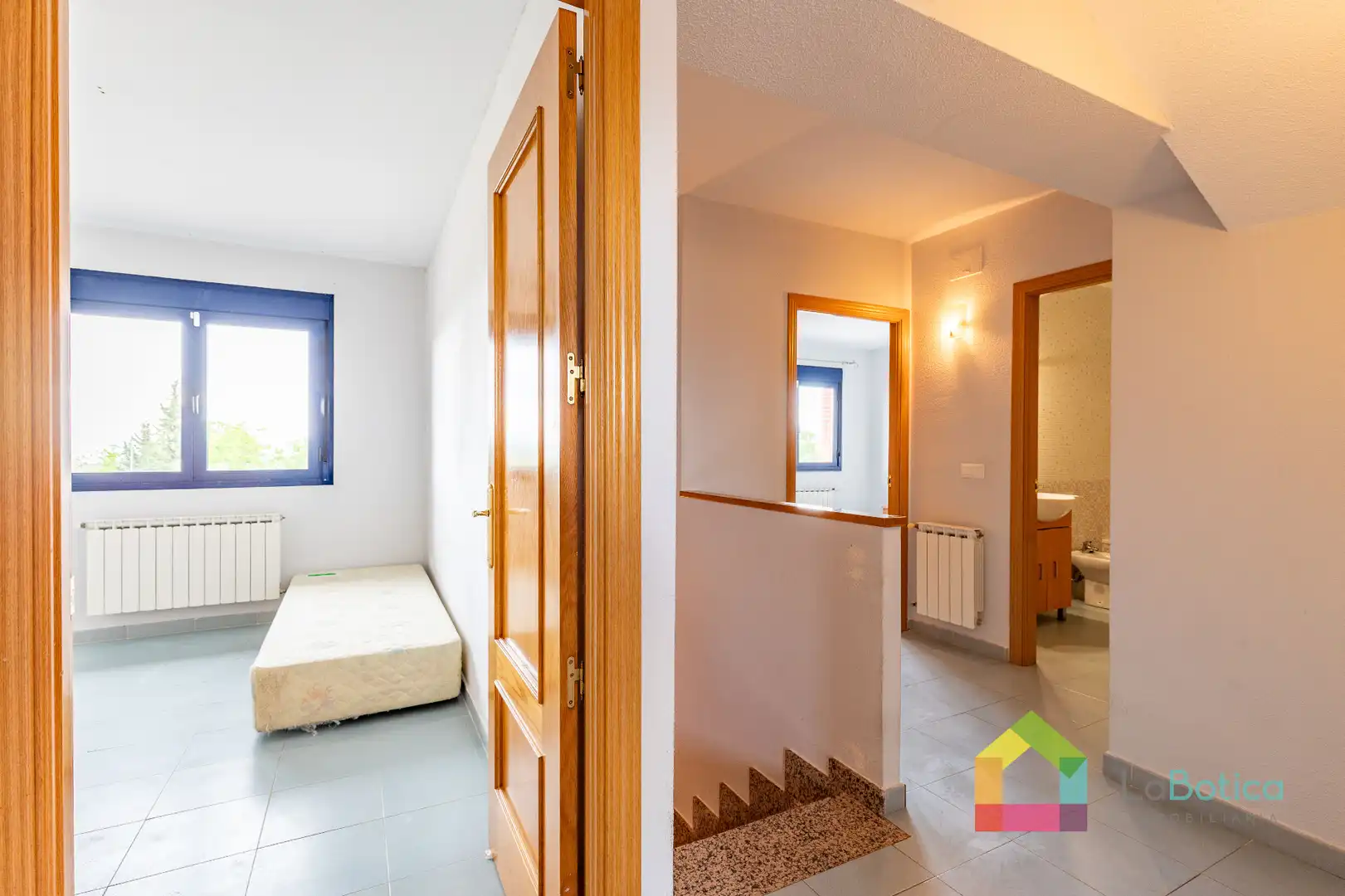 Casa adosada en venta en Burguillos de Toledo con Calefacción, Jardín privado y Terraza