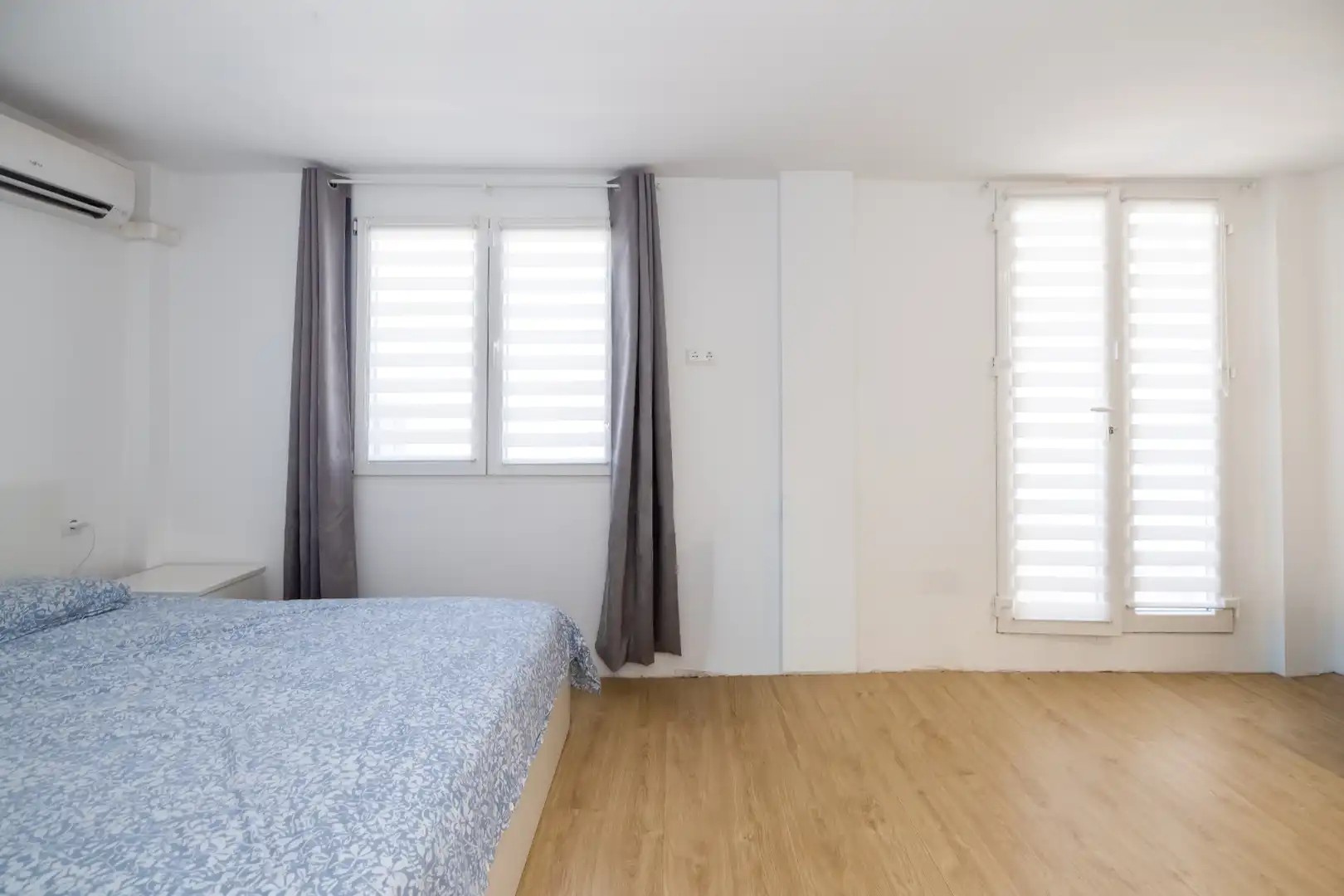 Habitación de Casa adosada en venta en Málaga con Aire acondicionado, Calefacción y Jardín privado