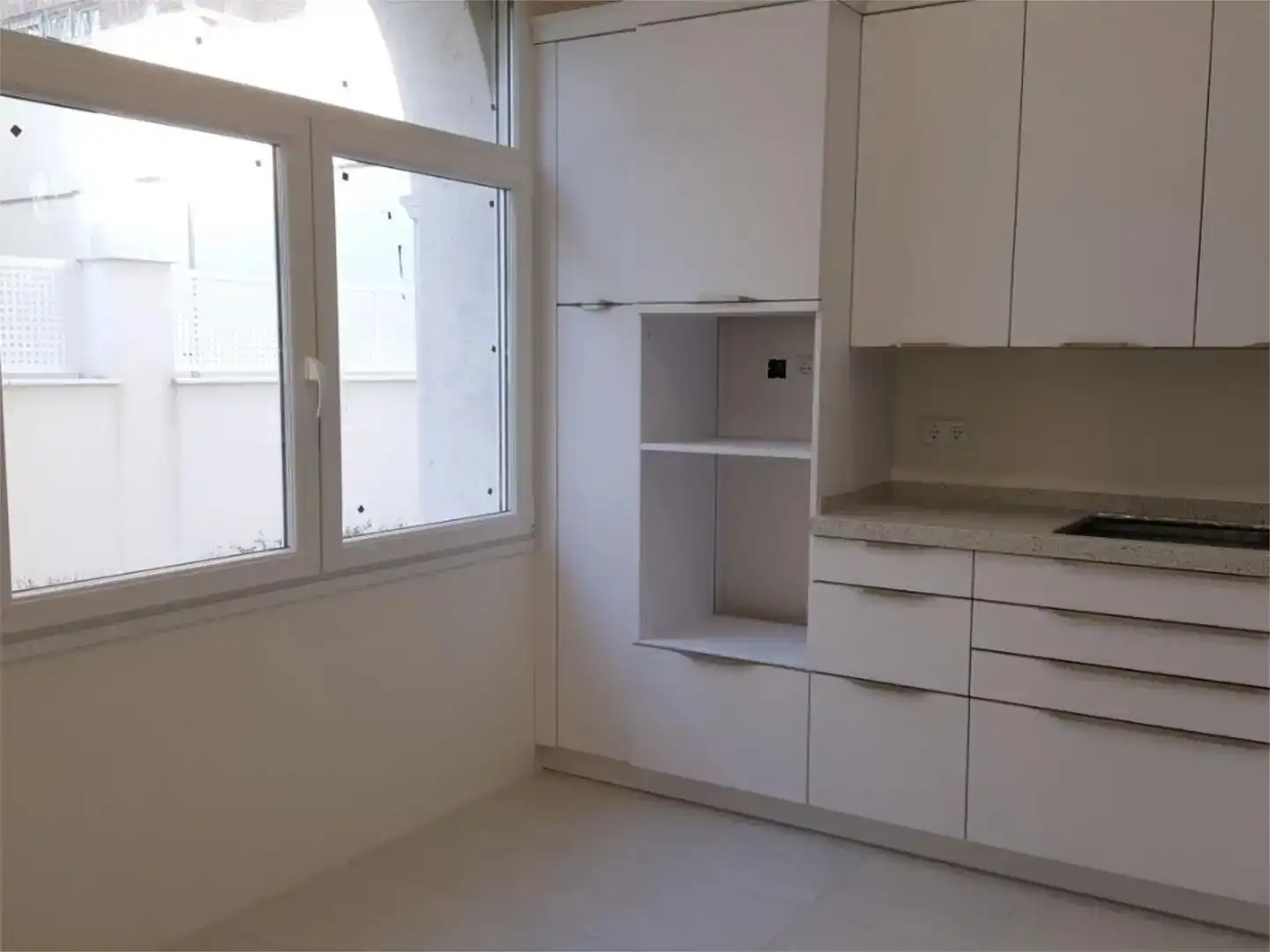 Cocina de Casa o chalet en venta en Madrid con Aire acondicionado, Jardín privado y Parquet