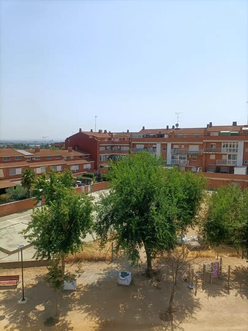 Vista exterior de Ático en venta en Rosselló con Aire acondicionado, Calefacción y Parquet