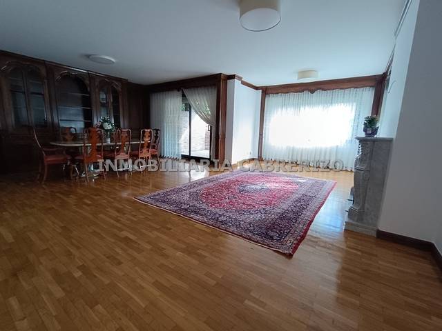 Casa-chalet en Venta en Avda. Madrid