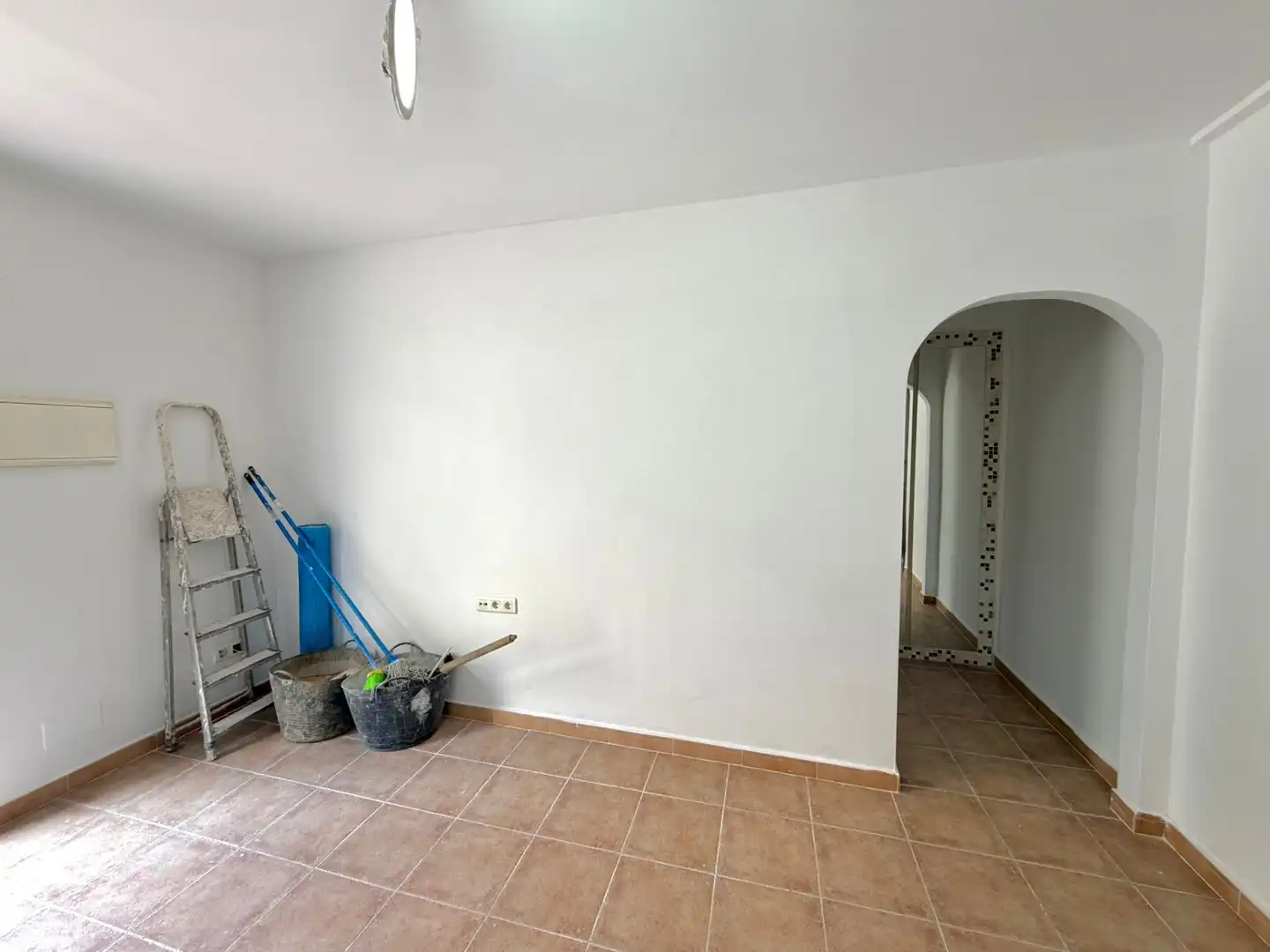Erdgeschoss zum Verkauf in Benalmádena mit Möbliert und Gemeinschaftspool