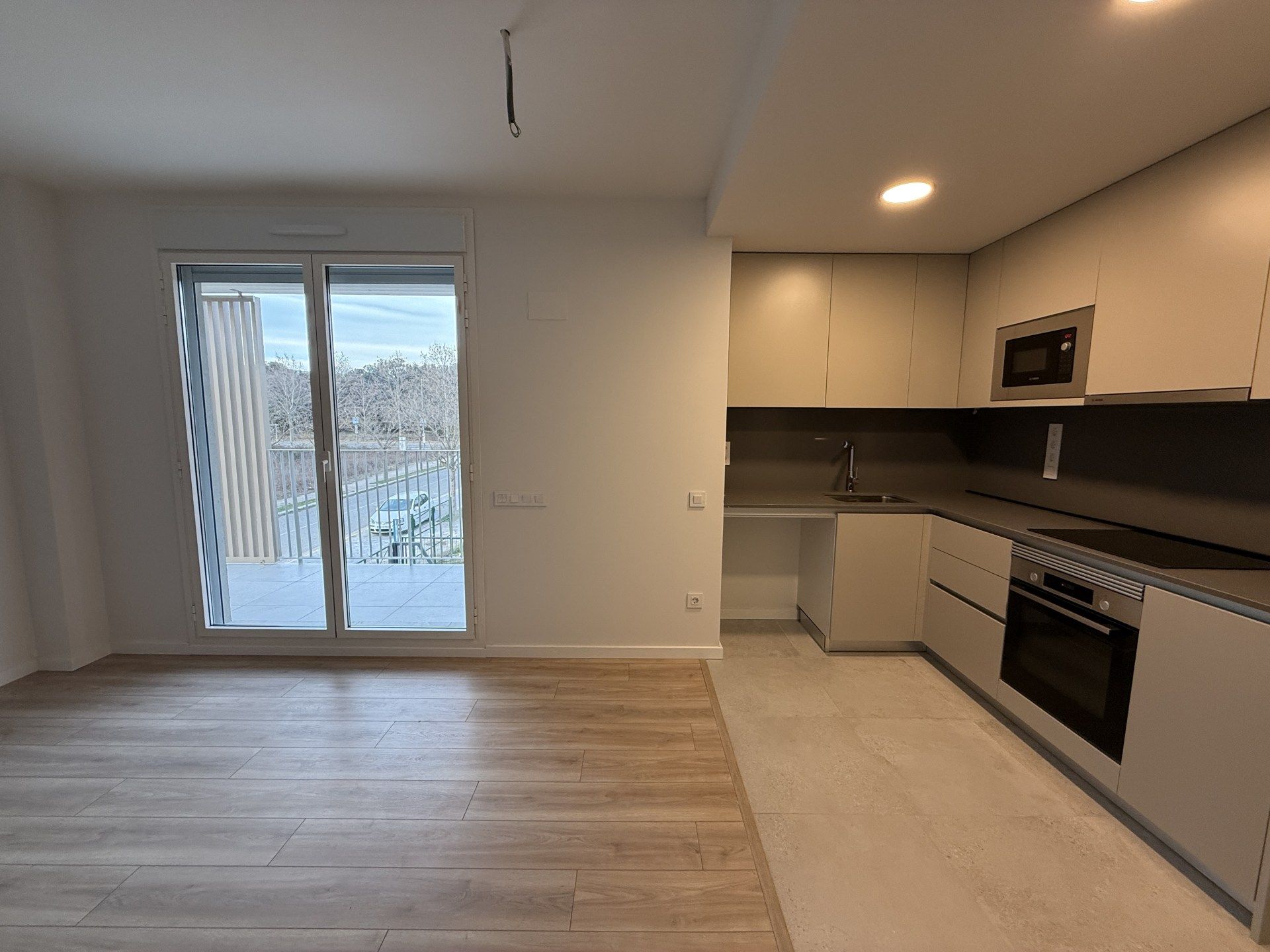 Cuina de Planta baixa de lloguer en Girona Capital amb Aire condicionat, Calefacció i Traster