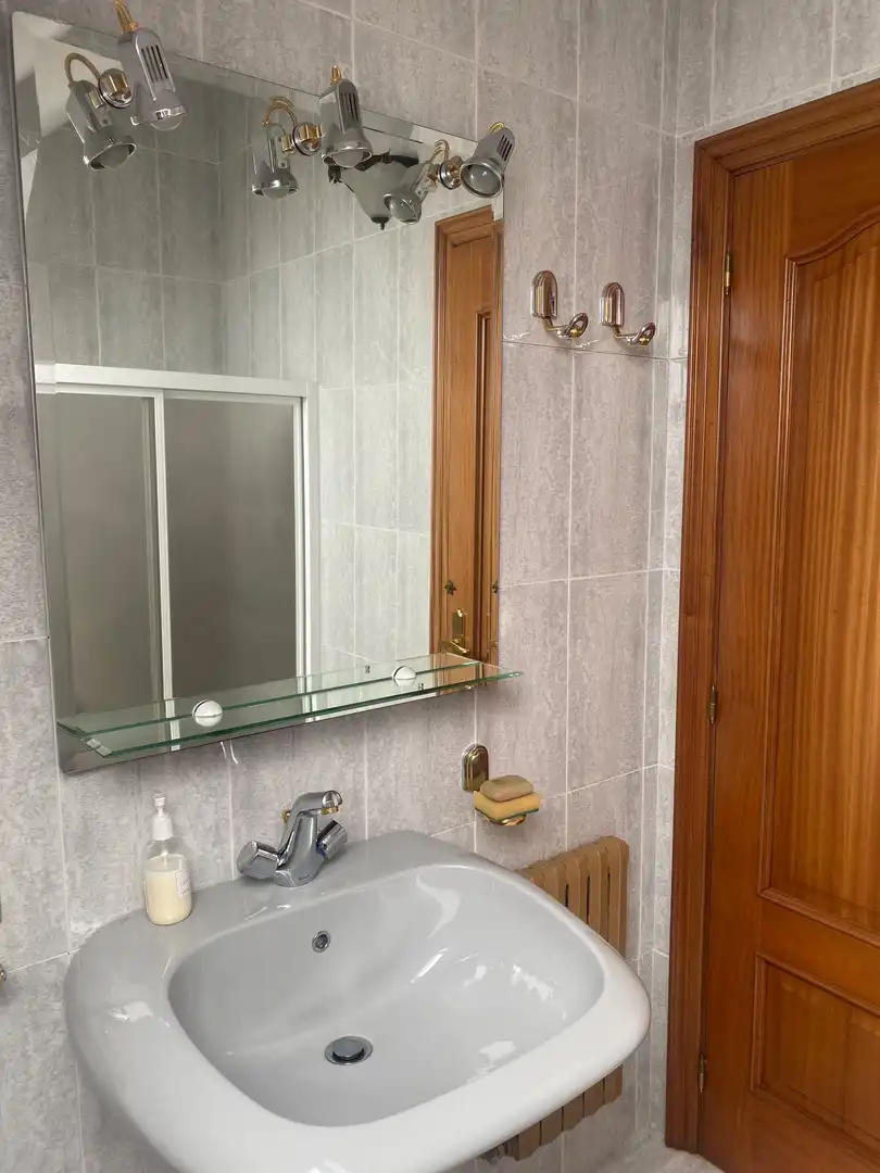 Baño de Casa o chalet en venta en Lugo con Calefacción, Piscina y Amueblado