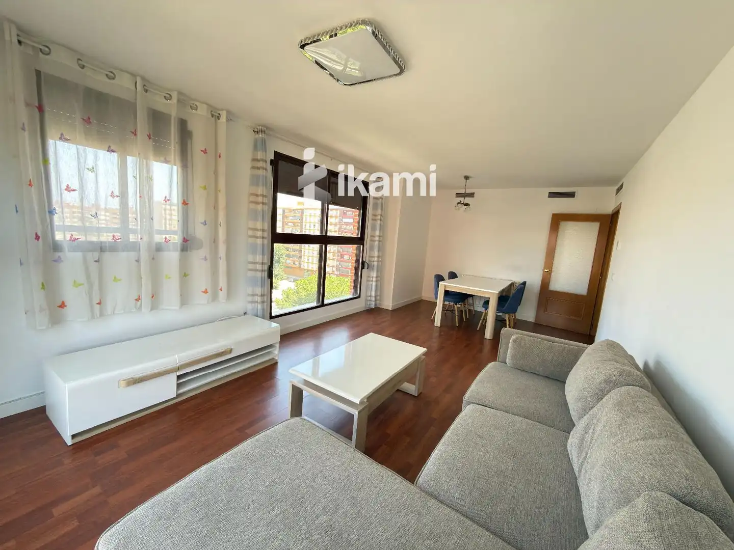 Habitación de Piso en venta en Valencia con Aire acondicionado, Terraza y Piscina