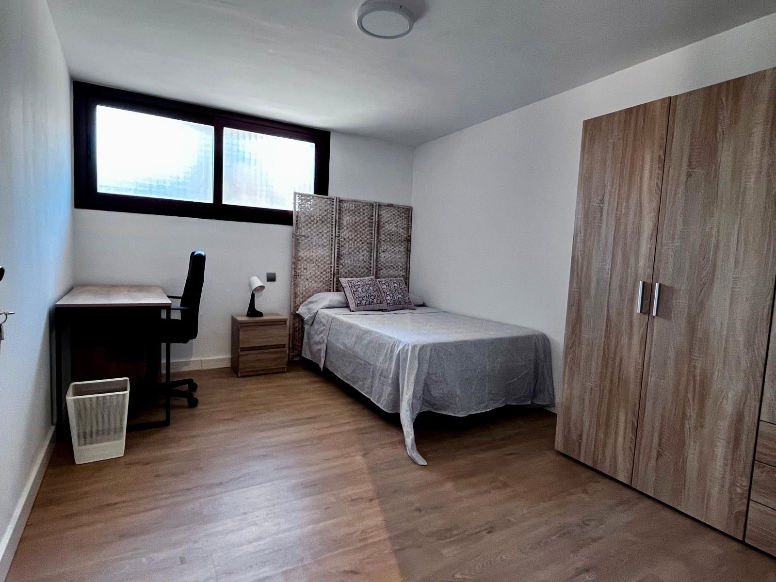 Single-family semi-detached to share in Calle Paraguay, Villanueva de la Cañada ciudad