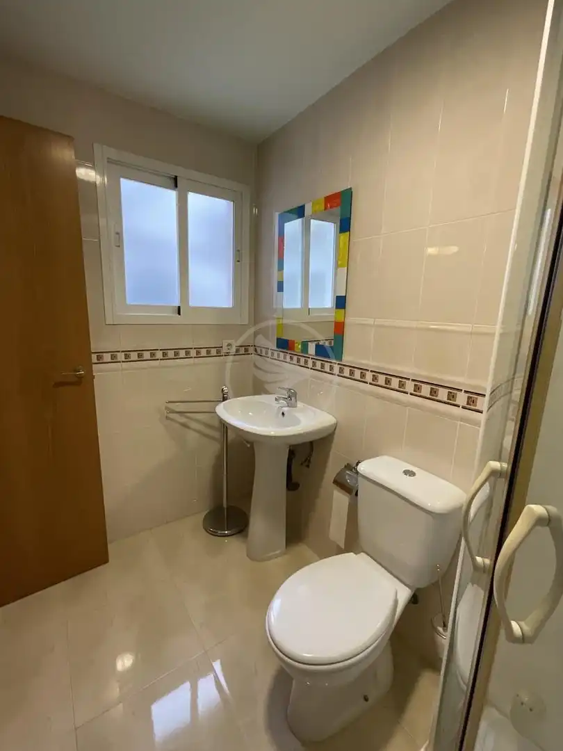Badezimmer von Maisonette zum Verkauf in Linares mit Klimaanlage
