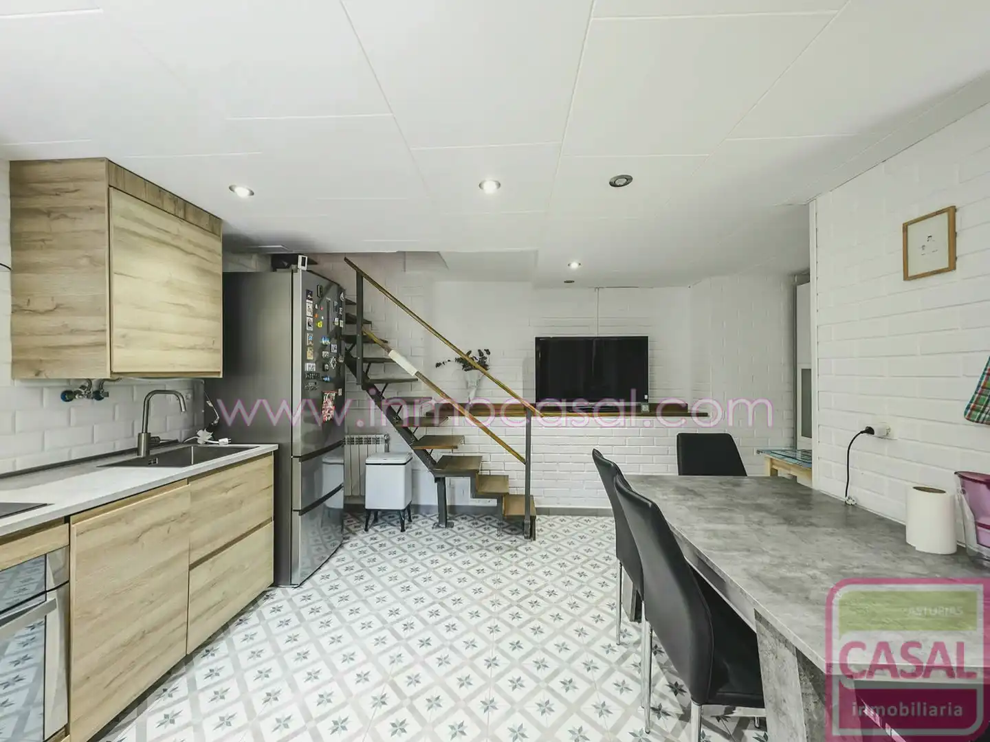 Kitchen of Houses for sale in San Martín del Rey Aurelio  with Heating, Terrace and Storage room