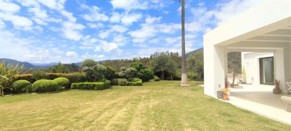 Jardín de Casa o chalet en venta en Benahavís con Aire acondicionado, Jardín privado y Terraza