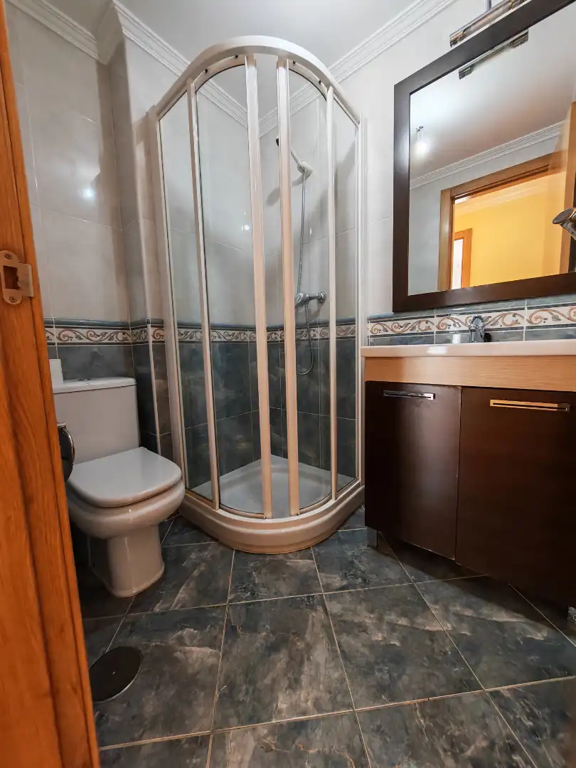 Bany de Apartament de lloguer en Fisterra amb Traster, Moblat i Forn