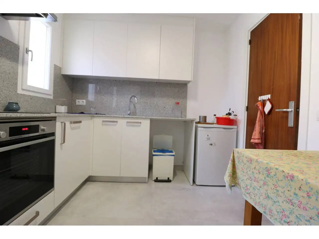 Kitchen of Flat for rent in Sant Cugat del Vallès  with Heating, Parquet flooring and Alarm