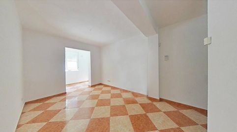 Foto 3 de Piso en venta en Calle Valmojado, Aluche, Madrid Capital