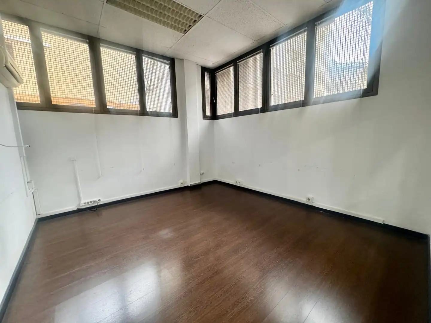 Local comercial de lloguer a Plaça de Granados 3, imagen 7