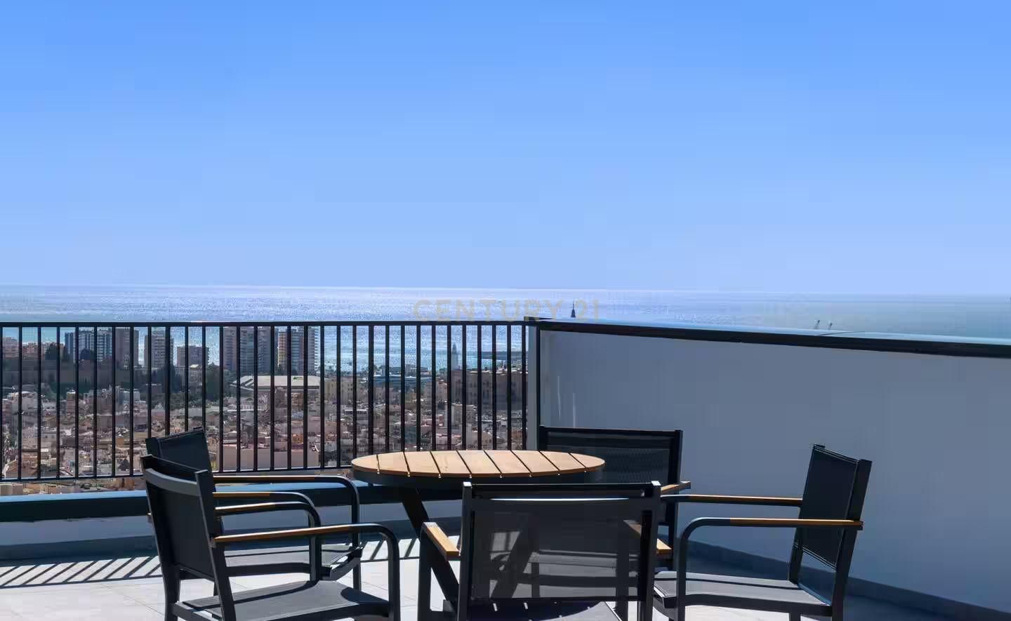 Terrassa de Apartament en venda en Málaga Capital amb Aire condicionat, Jardí privat i Traster