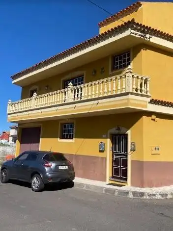 Vista exterior de Piso en venta en El Tanque
