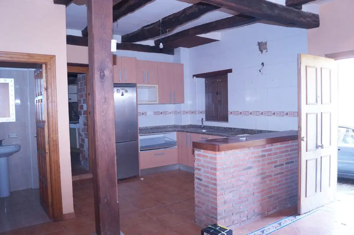 Kitchen of Houses for sale in Pesaguero  with Heating and Storage room