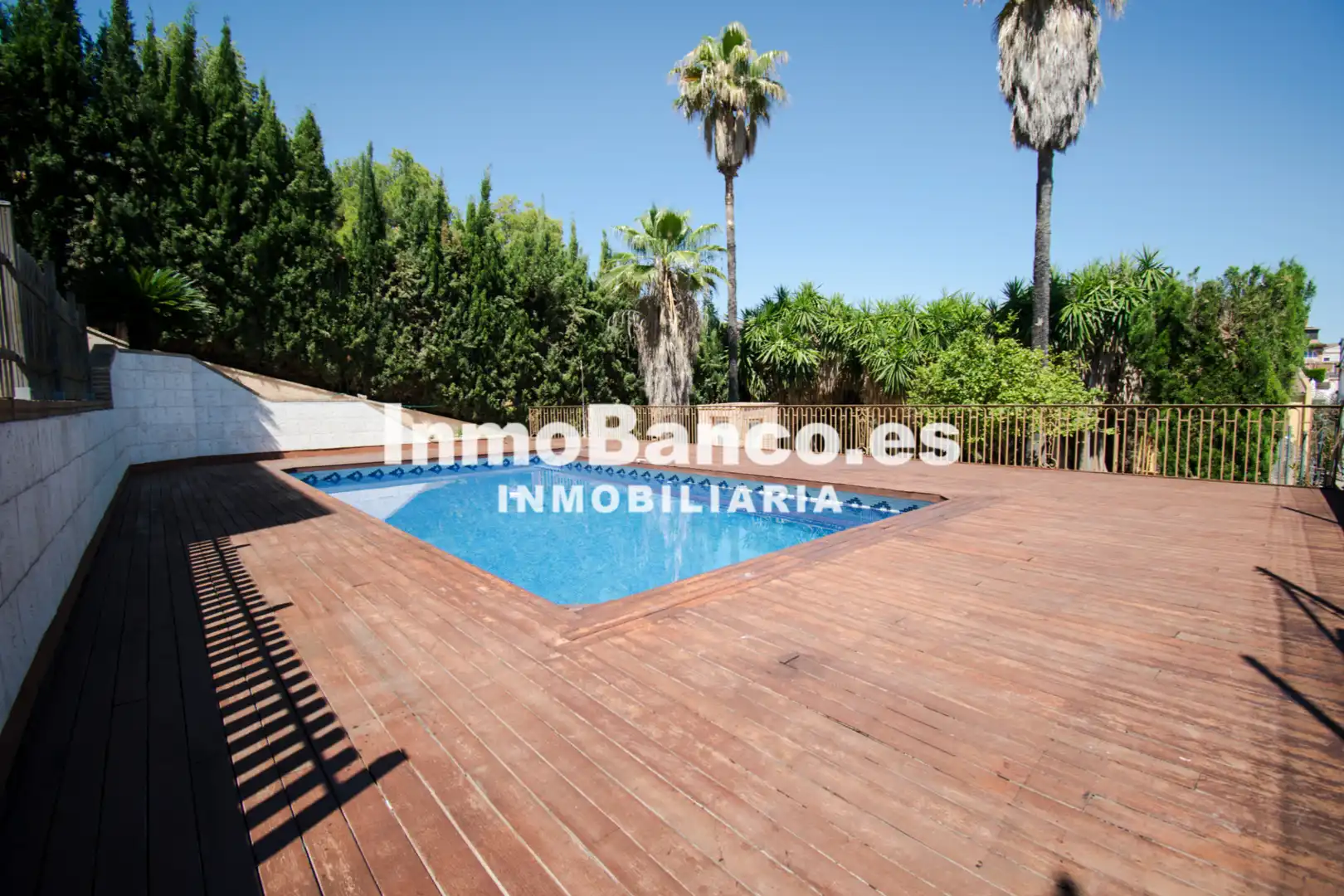 Vista exterior de Casa o chalet en venta en Chiva con Aire acondicionado, Calefacción y Jardín privado