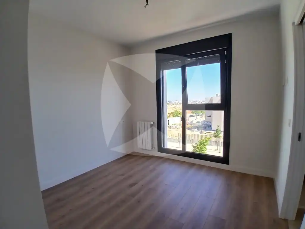 Schlafzimmer von Wohnung zur Miete in Badajoz mit Klimaanlage, Privatgarten und Terrasse