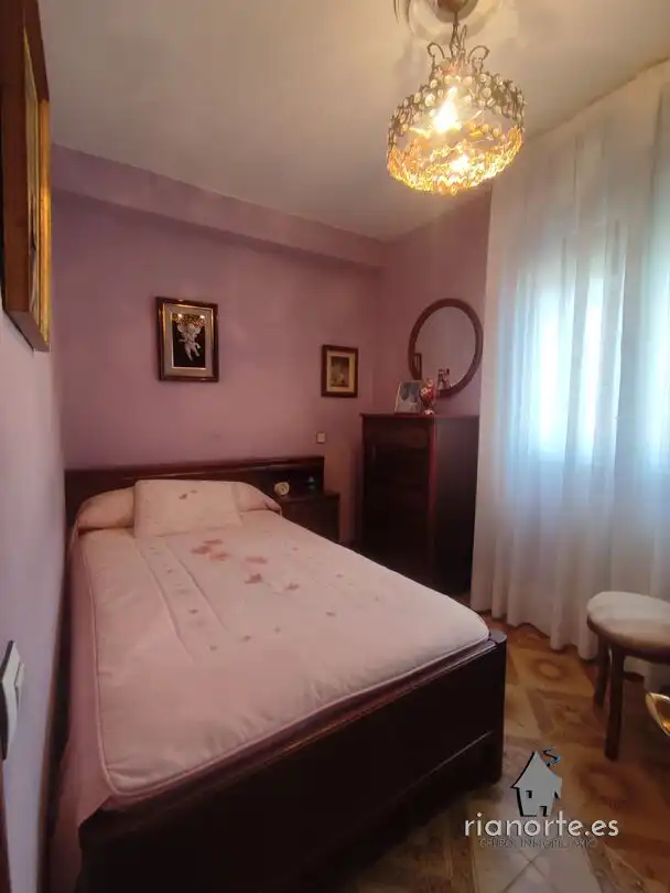 Bedroom of Flat for sale in Langreo  with Heating, Storage room and Furnished