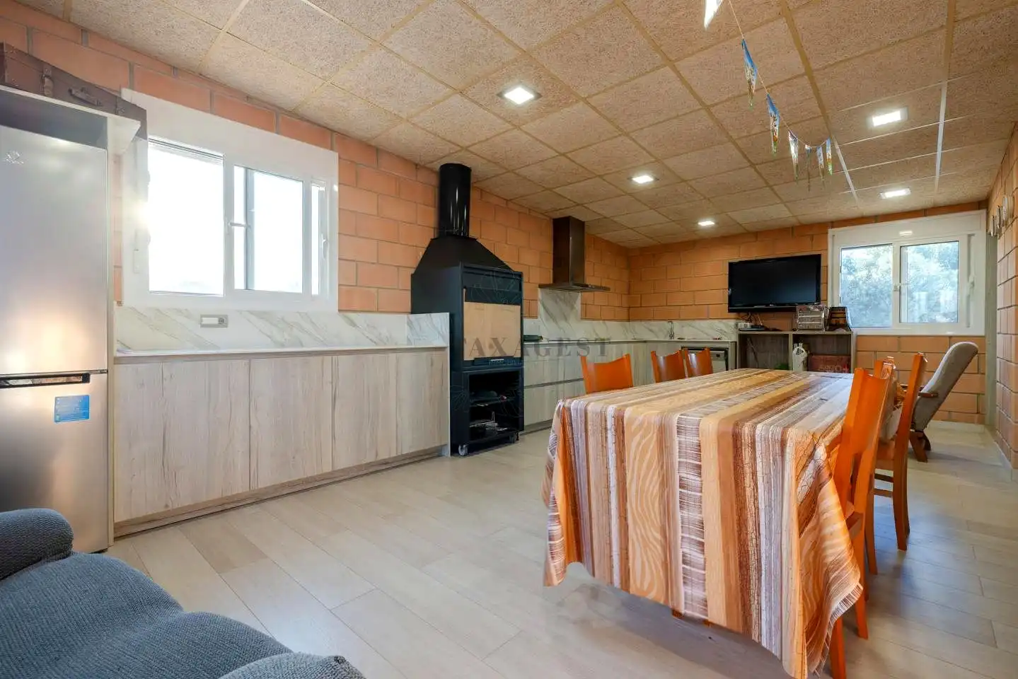 Cuina de Casa o xalet en venda en Tortosa amb Aire condicionat, Calefacció i Jardí privat