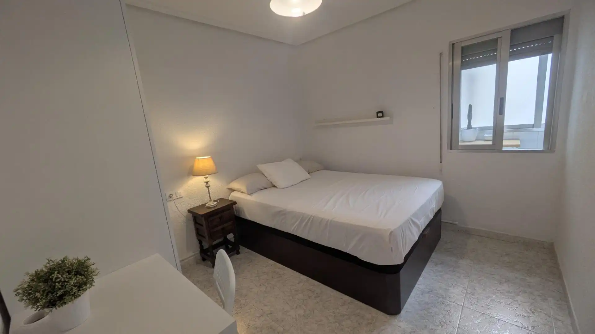 Bedroom of Flat for rent in Valencia  with Air Conditioner