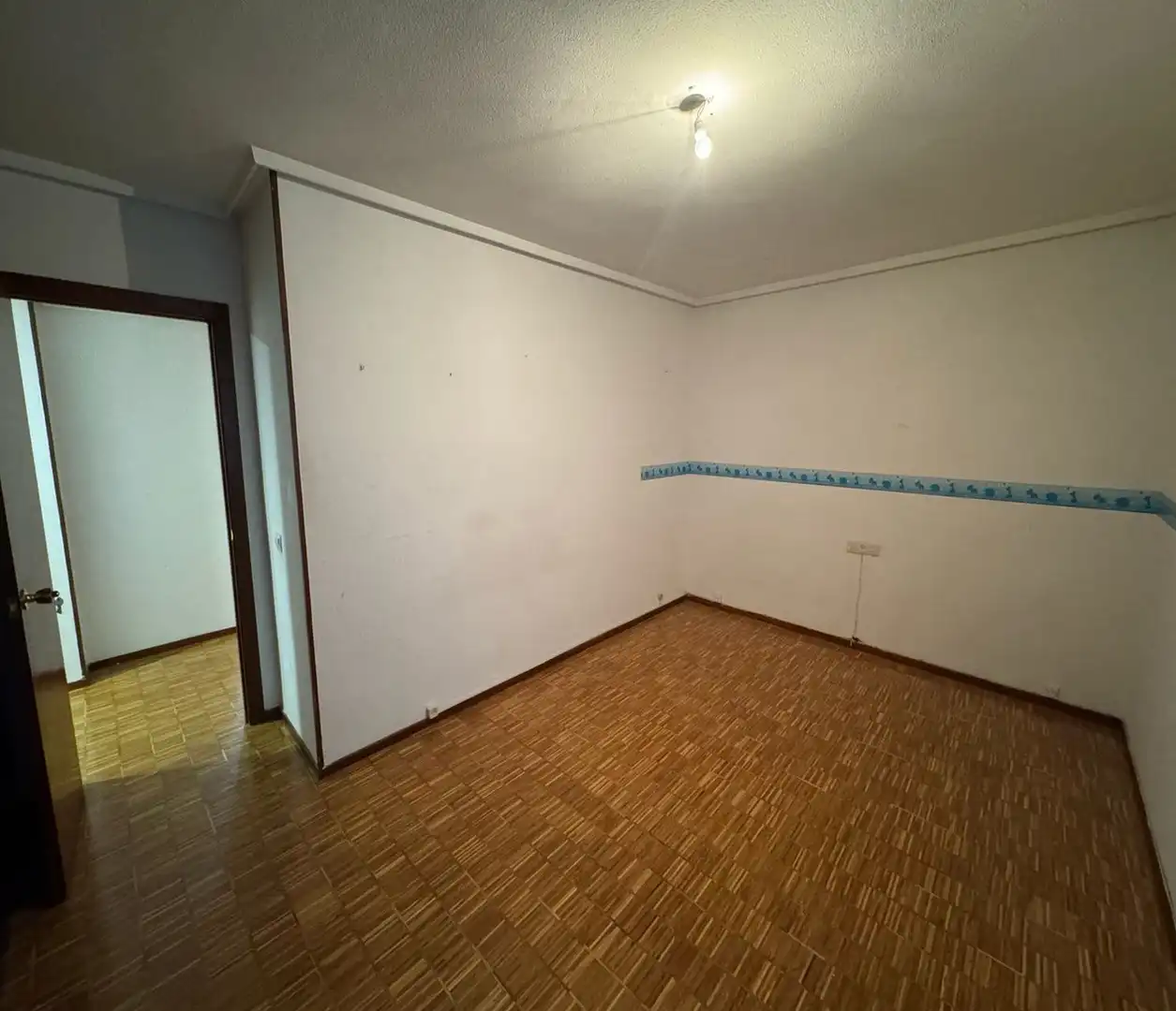 Piso en venta en Gijón  con Calefacción y Parquet