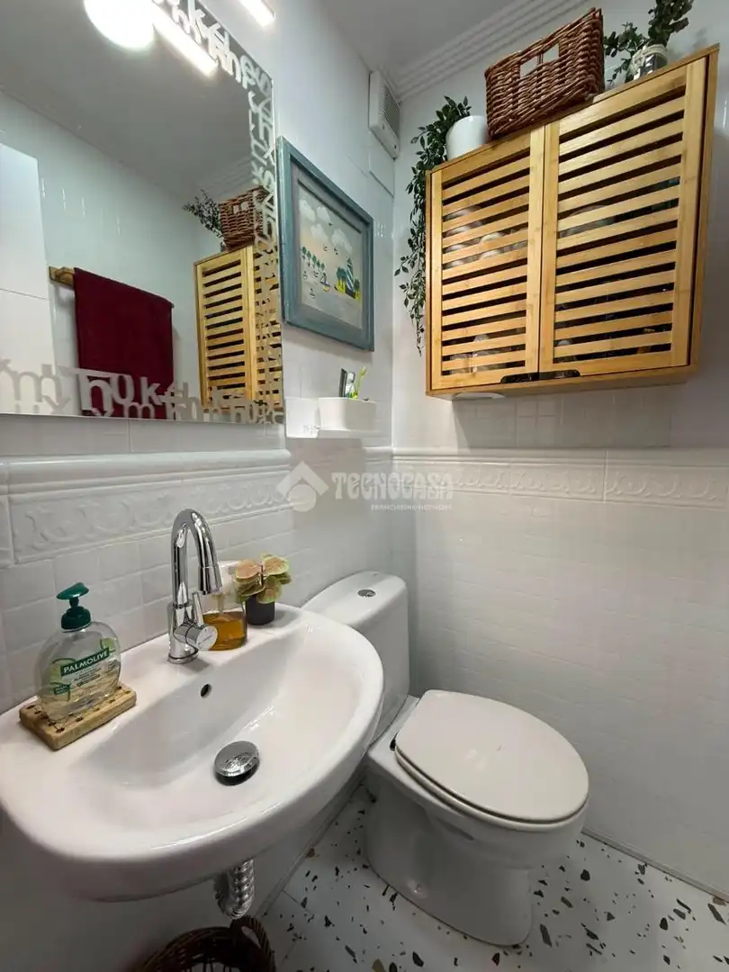 Baño de Piso en venta en Huelva con Aire acondicionado