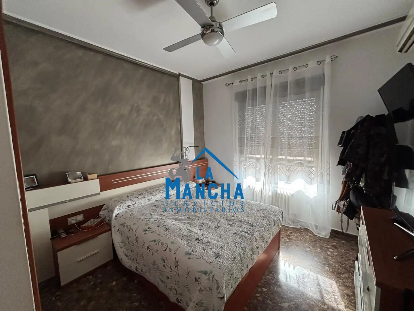 Habitación de Casa adosada en venta en Albacete con Aire acondicionado, Calefacción y Terraza