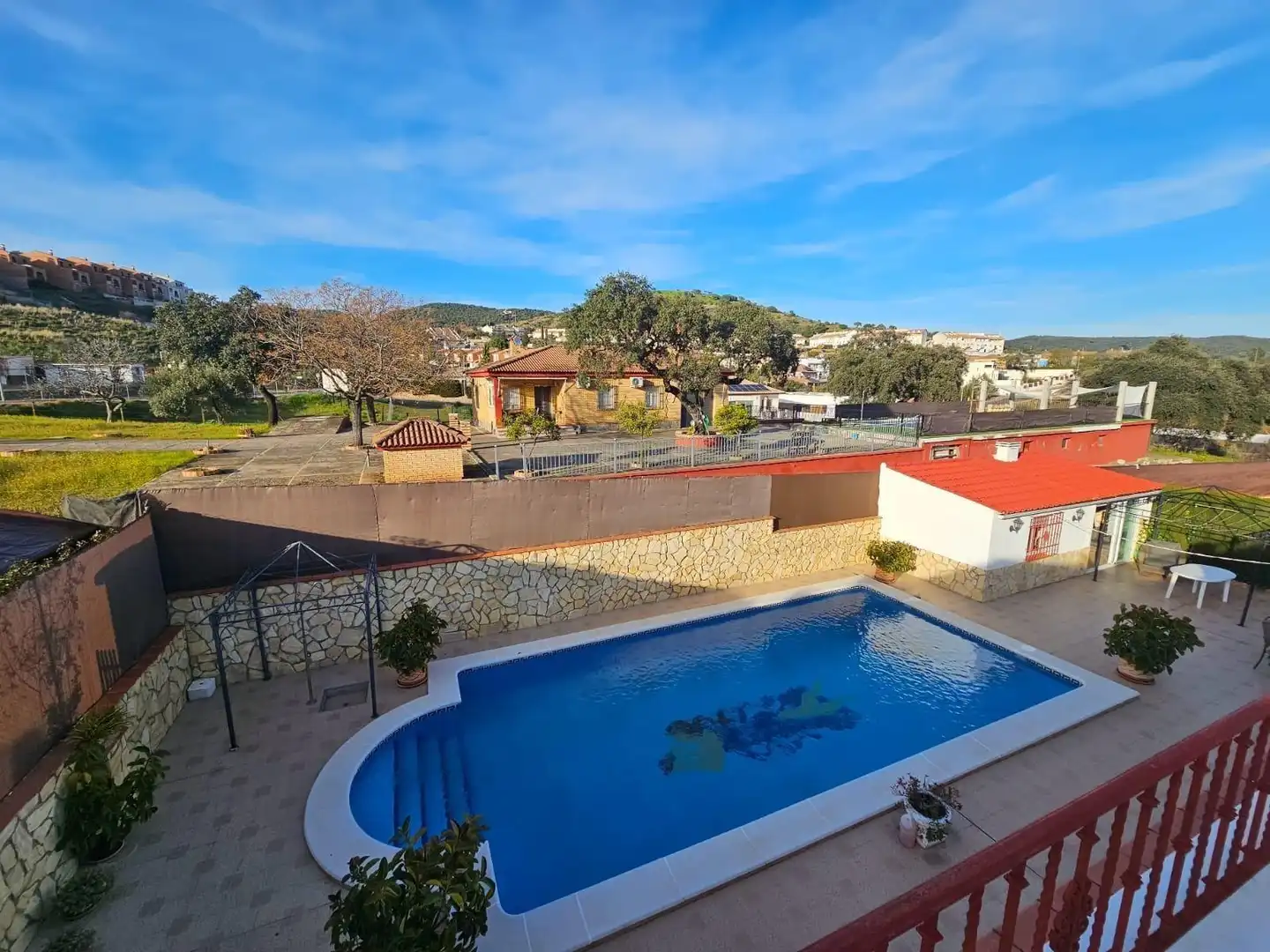 Piscina de Casa o xalet en venda en Córdoba amb Aire condicionat, Calefacció i Jardí privat
