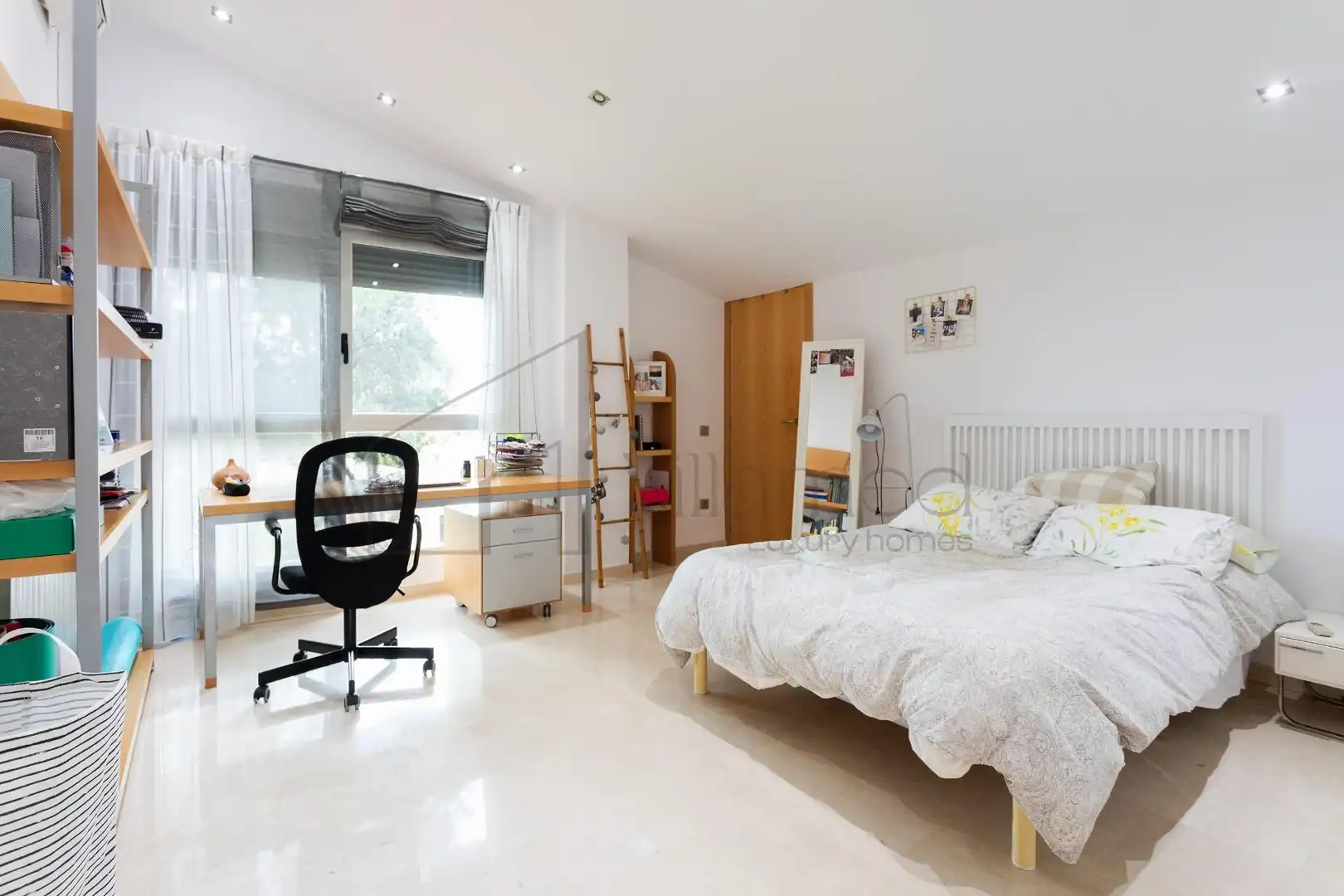 Bedroom of Houses for sale in L'Eliana  with Air Conditioner, Private garden and Terrace